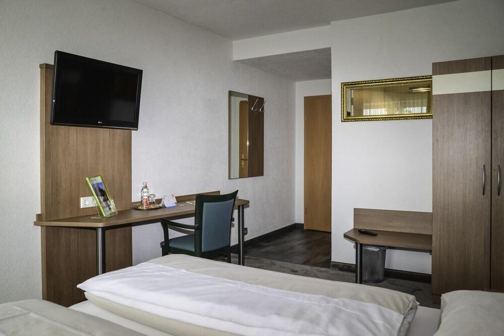 Flair Hotel Gruener Baum Donaueschingen Bagian luar foto